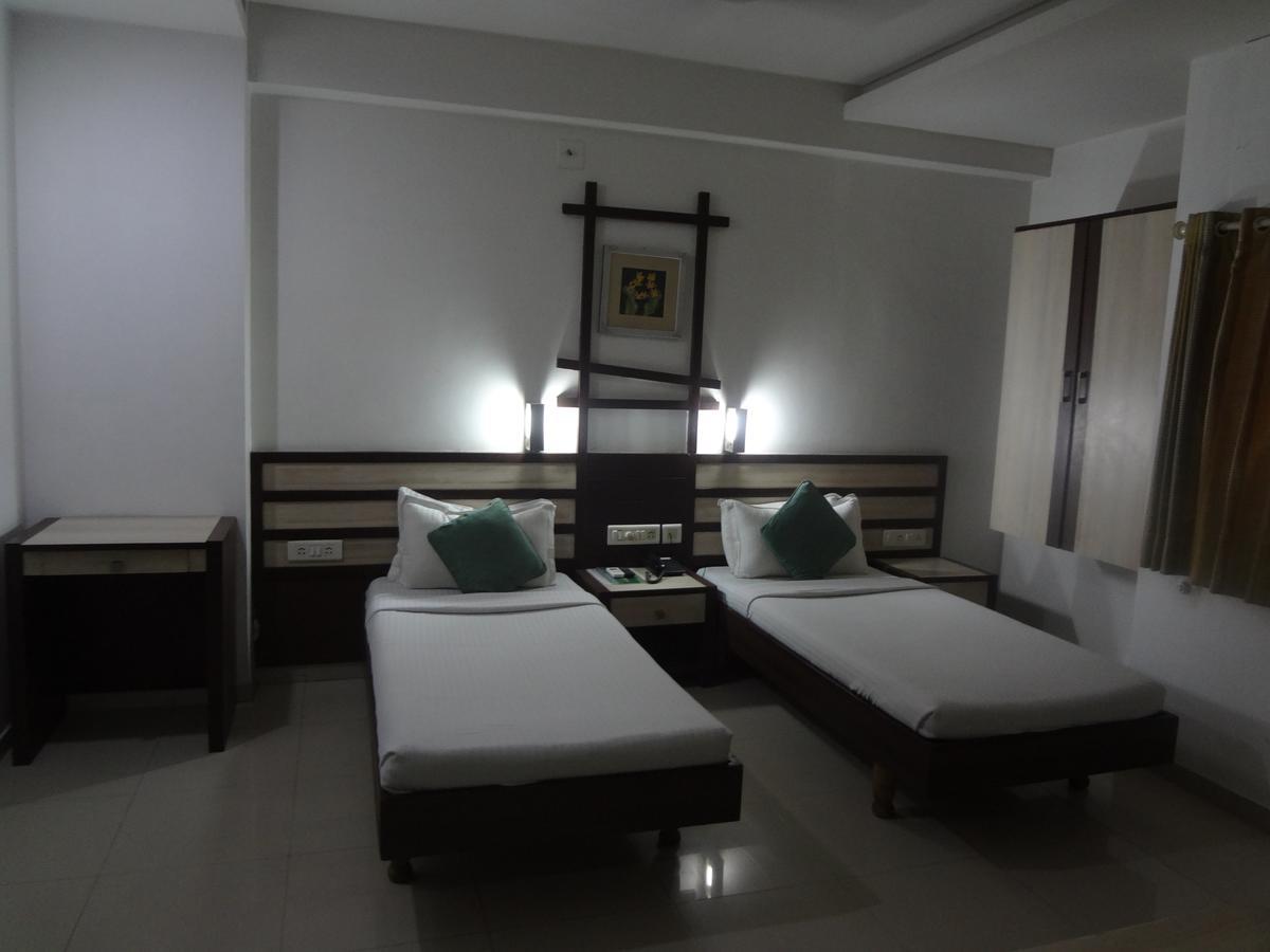 Hotel Airport Residency Ahmedabad Extérieur photo