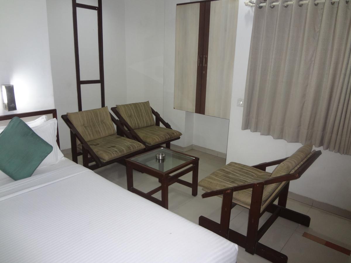 Hotel Airport Residency Ahmedabad Extérieur photo