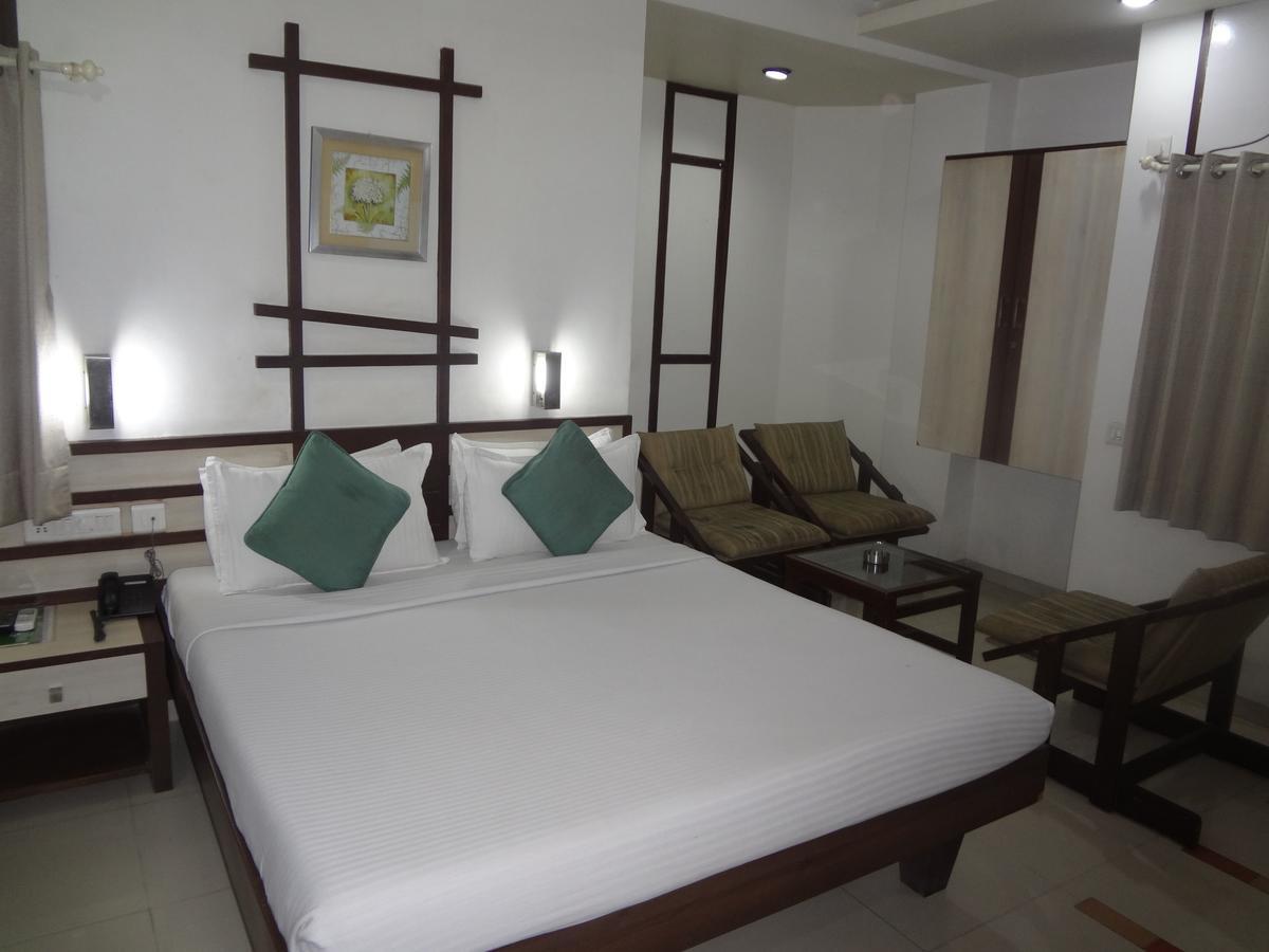 Hotel Airport Residency Ahmedabad Extérieur photo