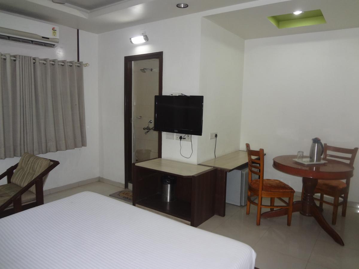 Hotel Airport Residency Ahmedabad Extérieur photo