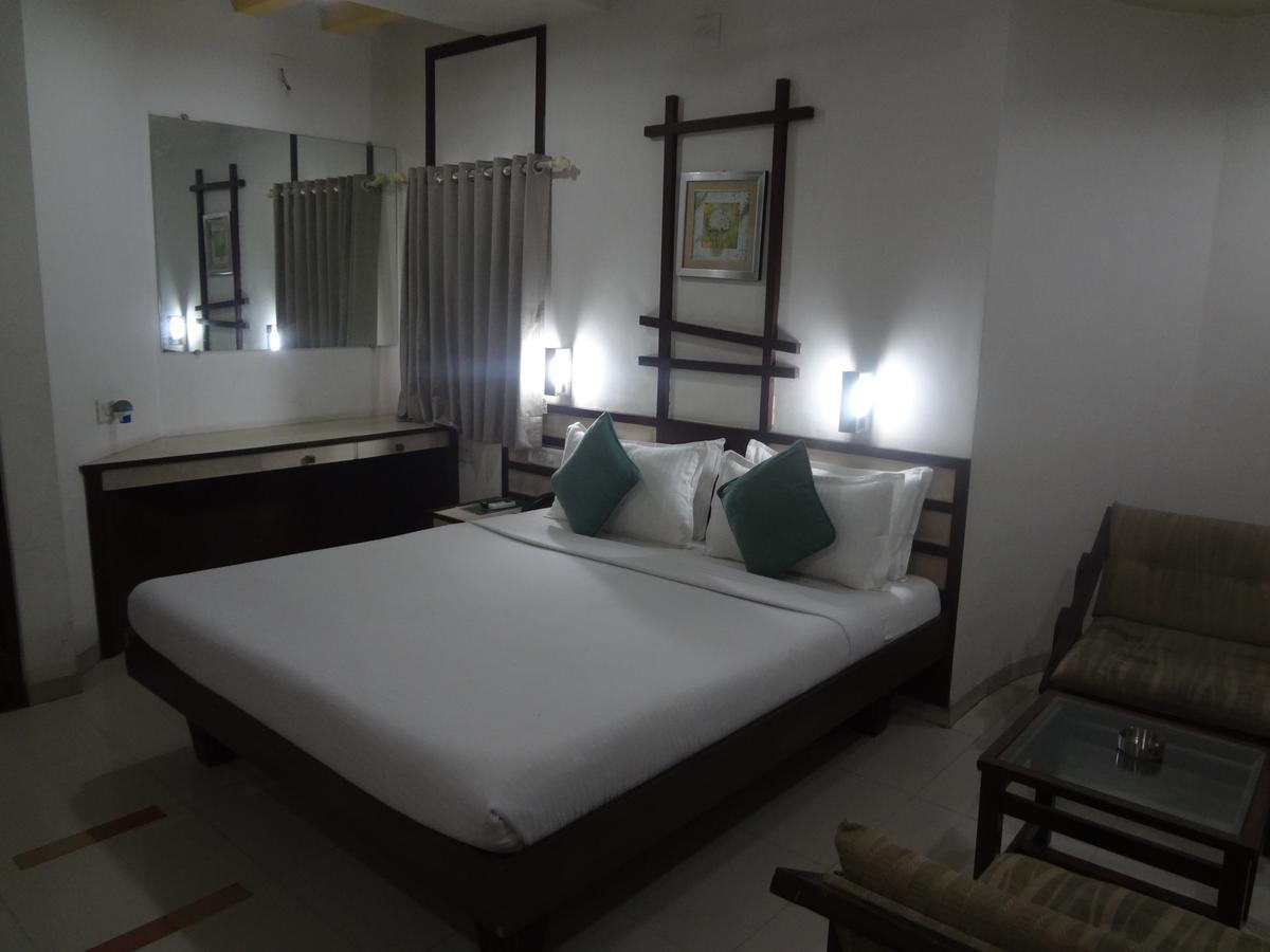Hotel Airport Residency Ahmedabad Extérieur photo