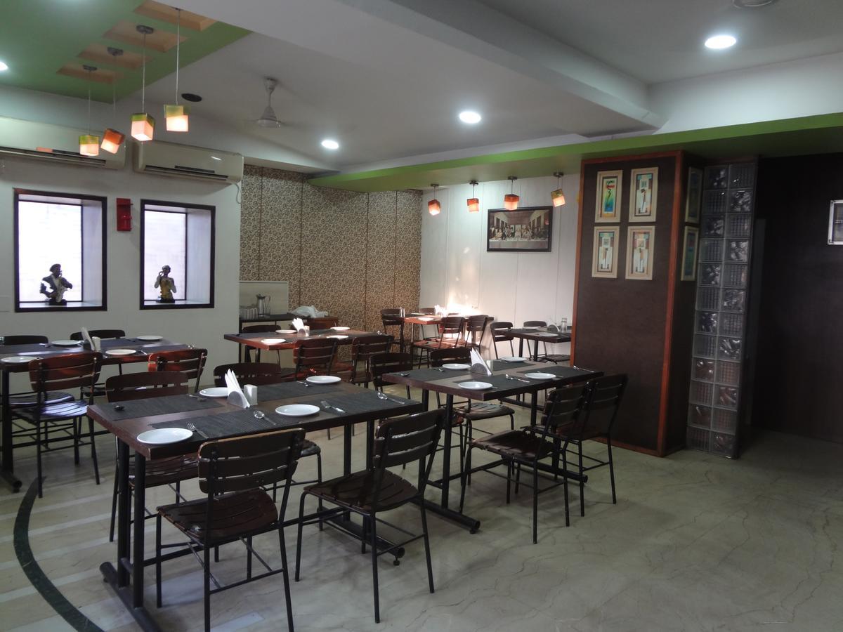 Hotel Airport Residency Ahmedabad Extérieur photo