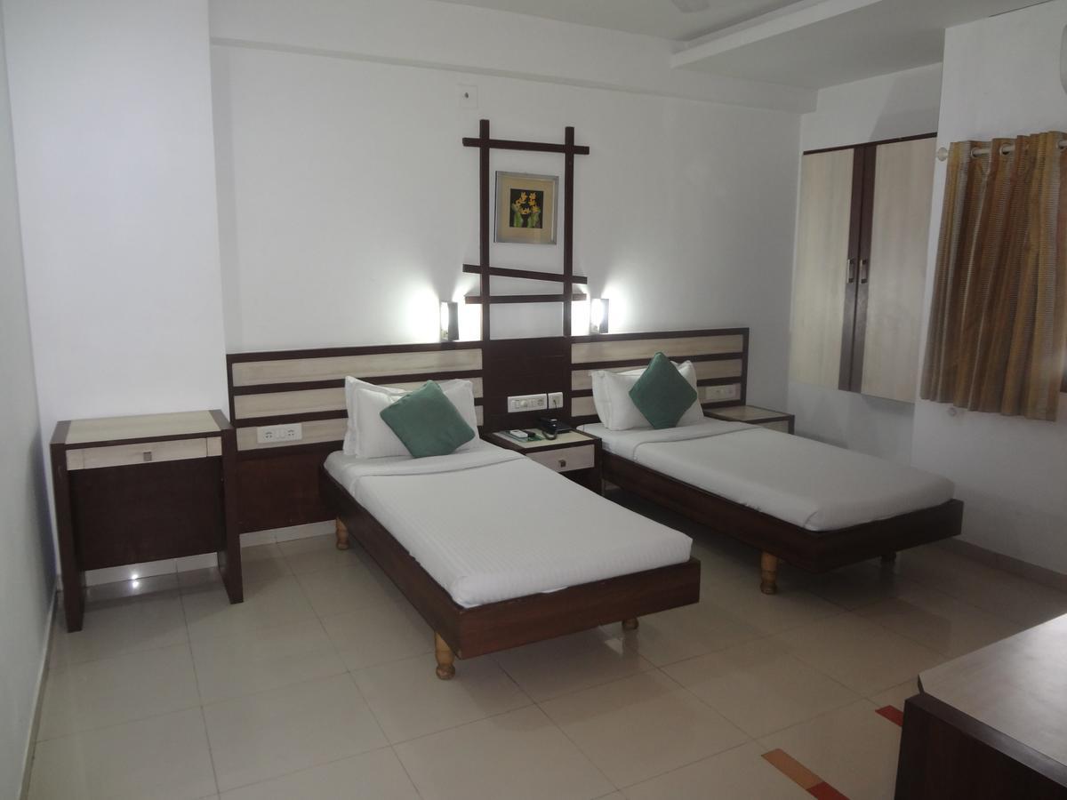 Hotel Airport Residency Ahmedabad Extérieur photo