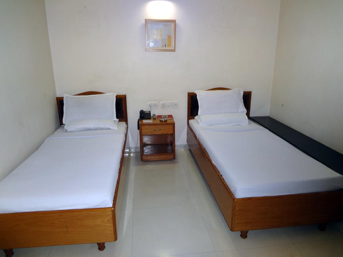 Hotel Airport Residency Ahmedabad Extérieur photo