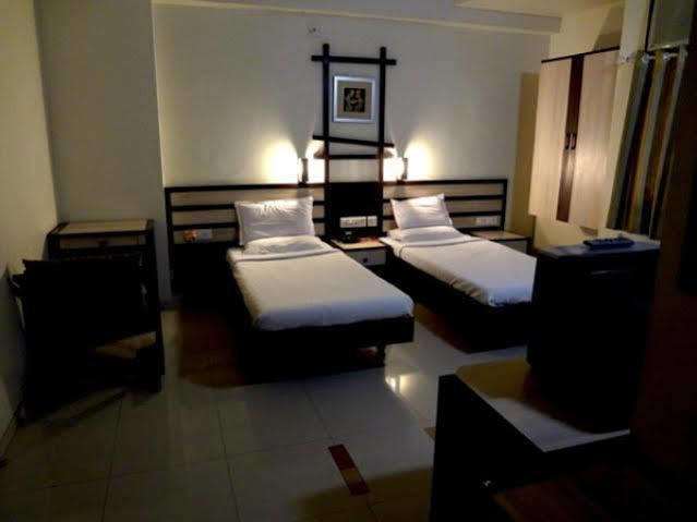 Hotel Airport Residency Ahmedabad Extérieur photo